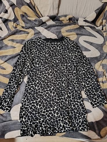 just cavalli clothing: Crna mini haljina sa belim apstraktnim/“giraffe” printom. - Dužina — 3