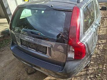 traktori 533 na prodaju: DELOVI ZA VOLVO V50 2009. GOD. | Delovi za V50 S40 2 Garancija na — 3