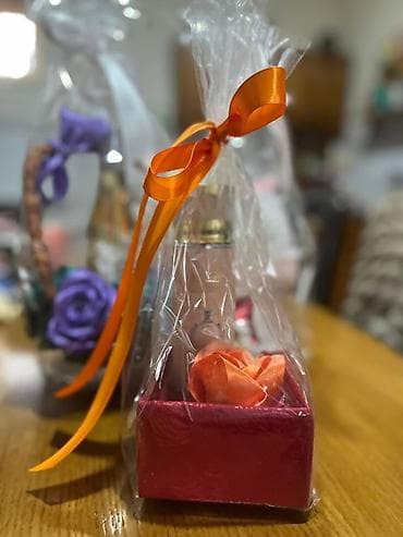 Donji delovi trenerke: Prodajem poklone i svasta nesto za vise informacije javite se u DM — 3