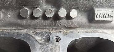 Delovi motora: GLAVE MOTORA 3.7 I 4.2 V8 ZA AUDI A8, Q7 | Glave motora za 3.7 i 4.2 — 5