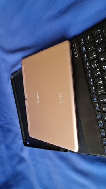 guess torba za laptop: Tablet sa maskom,blutut tastaturom, ima za 2 sim kartice, nov — 10