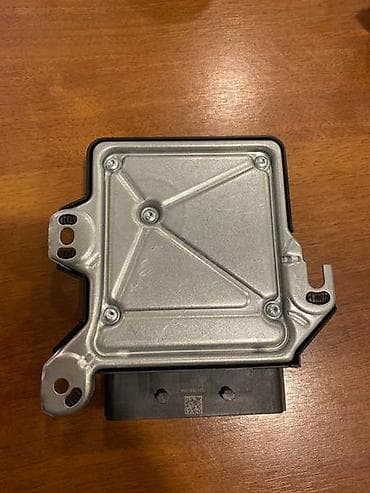 MODUL-CENTRALA AIRBAGA ZA VOLKSWAGEN PASSAT B8 - 3Q0959655AE | na lalafo.rs MODUL-CENTRALA AIRBAGA ZA VOLKSWAGEN PASSAT B8 - 3Q0959655AE |