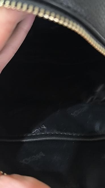 Satovi: MEXX mini ranac – crni - Materijal: kvalitetna eko koža sa teksturom — 4