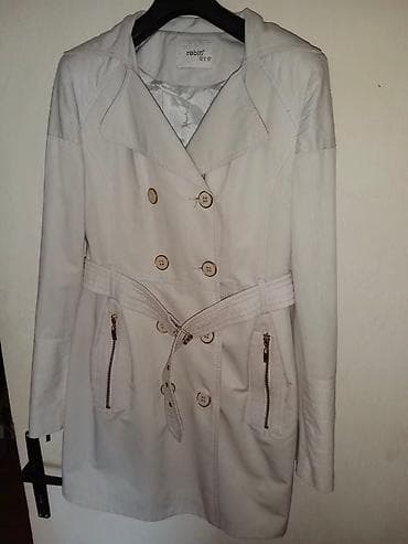 Ženski baloner Robin – svetlo bež - Kroj: klasični dvoredni baloner na lalafo.rs Ženski baloner Robin – svetlo bež - Kroj: klasični dvoredni baloner