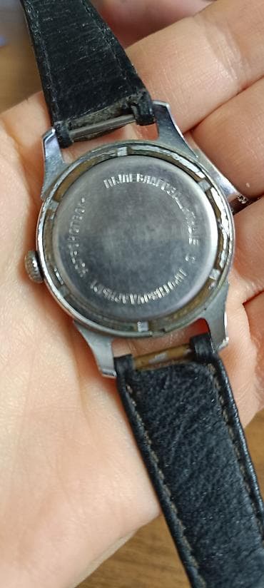 teksas jakne muske levis: Ručni mehanički sat „Слава/Смoльн“ (SSSR), klasičnog dizajna - — 3