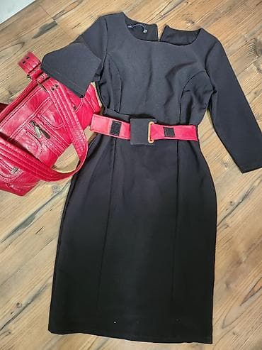 mona kaisi: Elegantna crna haljina sa dugim rukavima i kvadratnim izrezom. Haljina — 3