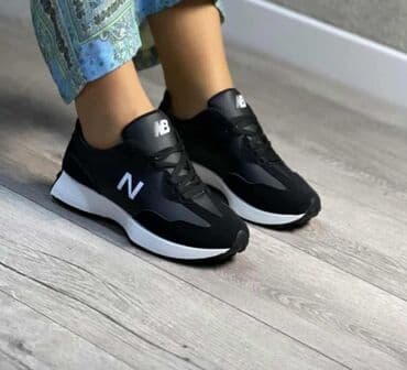 air max crne: Patike – sportski modeli - Crno‑bele patike sa debljim đonom i — 6