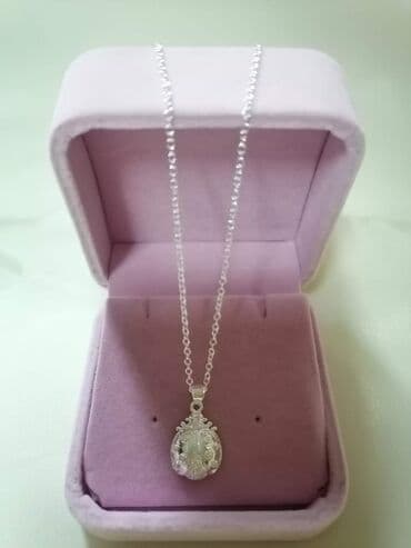 srebrna ogrlica sa krsticem: 800 — 15