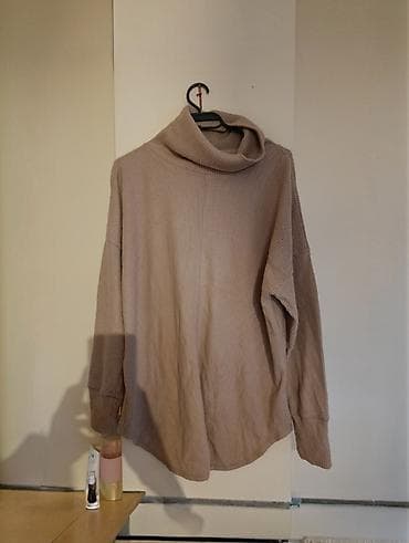 dzemperi zenski dugi: Džemper sa rol-kragnom, bež/peščane boje. - Model: širok, opušten — 1