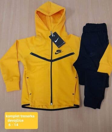 pom pom decija garderoba: Decije trenerke 
Pamuk acg i double face
3200 — 3