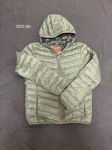 Lagana perjana jakna sa kapuljačom – maslinasto zelena - Model