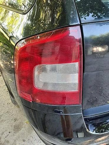 loren delovi: KARAVAN STOP SVETLA ZA ŠKODA OCTAVIA OD 2008. DO 2013. GOD. | SKODA — 1