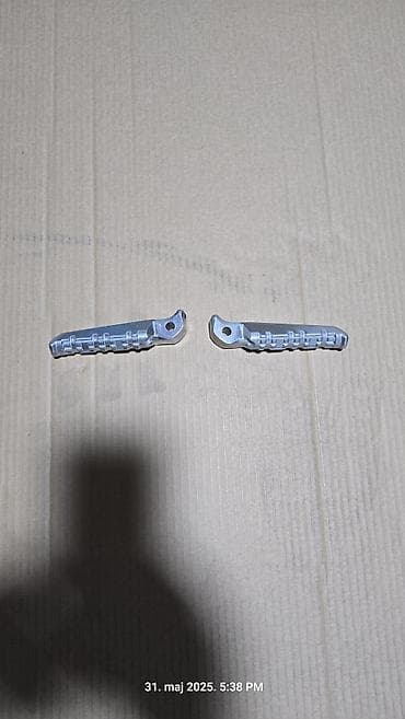 polovne gume 14 c: Novi delovi, cela izduvna grana sa auspuhom, katalizator — 7