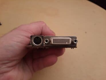 adapter za struju 220 na 110 cena: Retro,stara graficka i adapter VGA sa graficke na 2 monitora Ispravna — 10