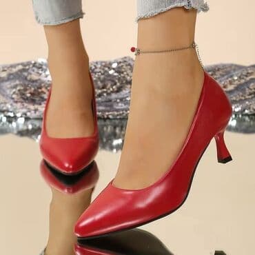 Flat shoes: Pumps, 42 — 5