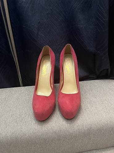 polovna obuca na veliko: Ženske visoke potpetice u jarkoj roze boji, izrađene od brušene kože — 7