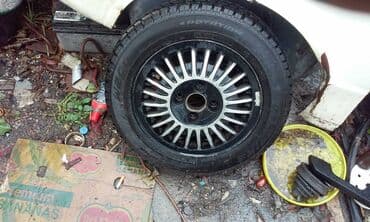 presvlake za auto: Alu felne 13 raspon rupa 4x100, cetri kom,,,imaju orginalni cepovi;;; — 1