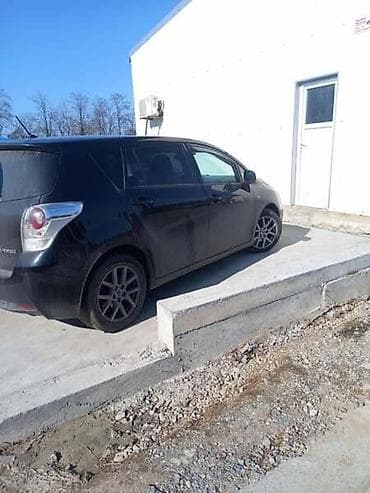 otkup automobila nis: TOYOTA VERSO 2010. GOD. - KOMPLETAN AUTO U DELOVIMA | _______TOYOTA — 3