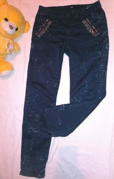 džeparice pantalone: NOVE BAGGY PANTALONE 42 Struk 42cm Bokovi 54cm Butine 28cm Dubina — 3