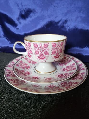 porcelanske solje za caj: Set Lichte porcelan Istocna Nemacka 70te god. Nemacki set radjen — 2