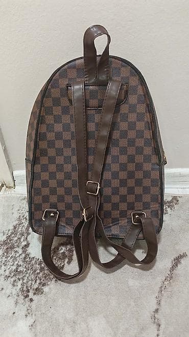 original louis vuitton torbe cene: Ruksak u braon tonovima sa šahovskim (checkered) dezenom. Prednja — 2