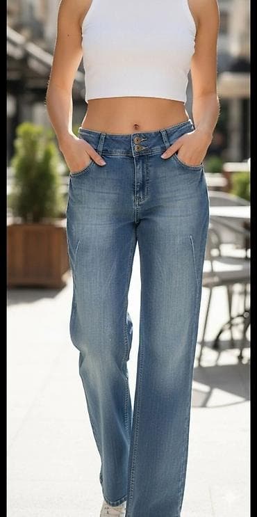 Ženske farmerke – širok kroj - Kroj: ravne, blago široke nogavice