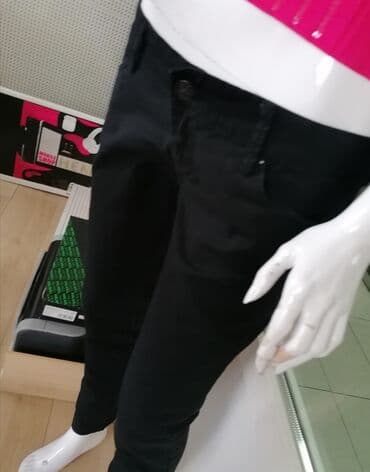 push up pantalone: Farmerice crne
Novo
Vel 29
Povoljno
UVOZ Turska — 5