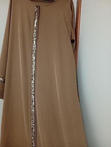 duge letnje suknje: Elegantna duga haljina u taupe/bež nijansi. - Maksi dužina sa bogatim — 8