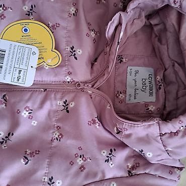 Novi skafanderi. Cena je po komadu. Na svakom pise veličina