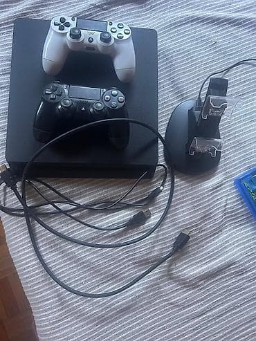 sony 4: PlayStation 4 Slim set – komplet za gaming U paketu: - PS4 Slim — 4