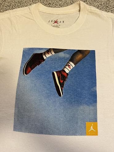 duksevi s: Jordan majica ORIGINAL Majica je ocuvana maksimalno, nosena kratko — 2