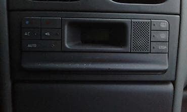 vesla za čamac: DISPLEJ KLIME ZA RENAULT LAGUNA OD 2000. DO 2003. GOD — 1