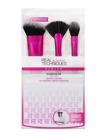 Naglasite svoje omiljene karakteristike, kreirajte definisane konture