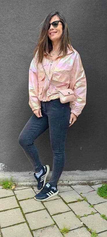 prolecne jakne za punije zene: Kojaaa slatkoooćaaaa Prolećna jaknica 2750din Plus gratis torbica — 2