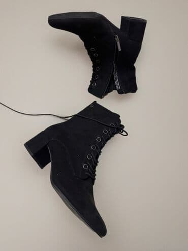 new yorker sortsevi: High boots, Tamaris, 38 — 7