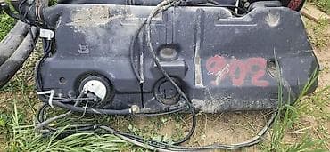 pritisak u gumama 19565 r15: REZERVOAR PUMPA GORIVA ZA PEUGEOT 206, 306 — 3