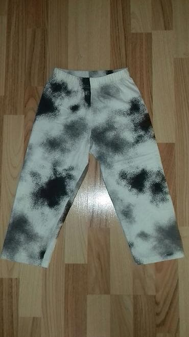 3/4 helankice. Odlicno stanje.
Velicina 12