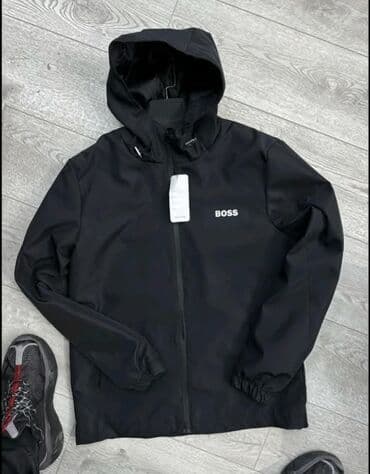 nike m: Muška crna softshell jakna sa kapuljačom - Model: sportsko‑casual — 1
