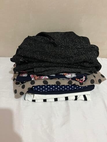 svecane bluze sa cipkom: Ženska garderoba – paket različitih komada U ponudi je set modernih — 1