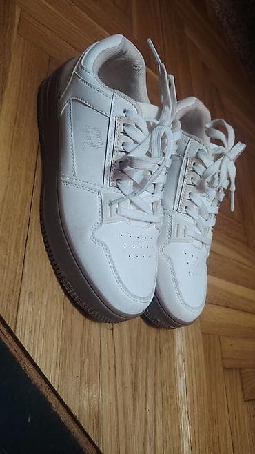 Kancelarijski nameštaj: Rang patike 39 — 5