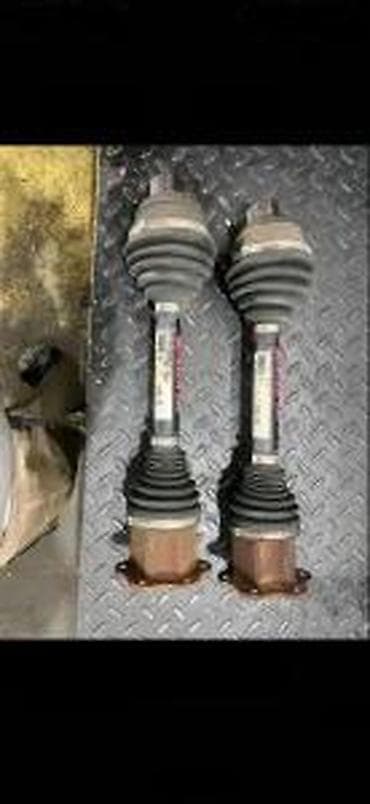 ruda za traktor: AUDI A4 A5 1.8 TFSI POLUOSOVINA 8K0407271Q 8K0407272 | audi vw — 2