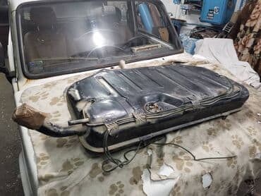 plovak za rezervoar za vodu: Rezervoar Lada 2121,21213 Niva br.3 . Polovno, ocuvano. Skinuto sa — 2