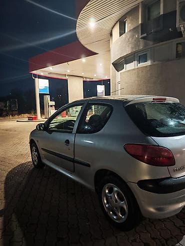 eskort krusevac: Peugeot 206, 3-vrata, srebrna boja, benzinski hatchback kompaktne — 6