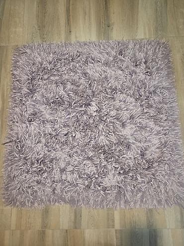 oglasi ugaone garniture: Na prodaju garnitura,malo korišćena bez oštećenja.3 godine stara.Levi — 5