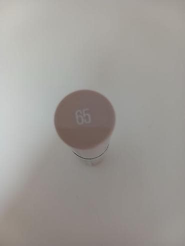 lasersko podmladjivanje lica: Maybelline New York Lifter Serum Concealer – korektor sa hijaluronskim — 2
