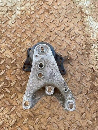 NOSAC MOTORA ZA VOLKSWAGEN POLO - 6Q0199262BD | Nosac motora za Polo