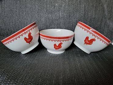 Cinije nove,vintaz za supe,corbe itd. pun porcelan. Komada 3 u na lalafo.rs Cinije nove,vintaz za supe,corbe itd. pun porcelan. Komada 3 u