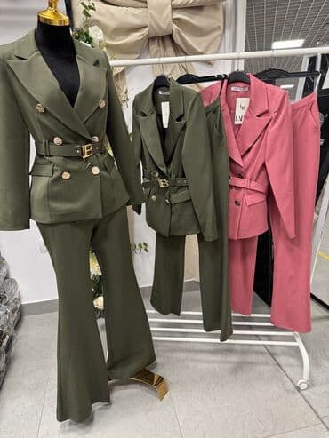 LARA BELA komplet Dužina nogavice nogavice 120 cm Veličine : S M L XL