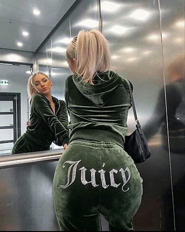 buket od novčanica: Ženski velur trenerka komplet “Juicy”
3400din
S M L — 2