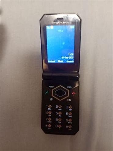sony playstation 4 igrice: Sony Ericsson F100i Telefon kao nov,baterija dobra,punjač,srpski — 2